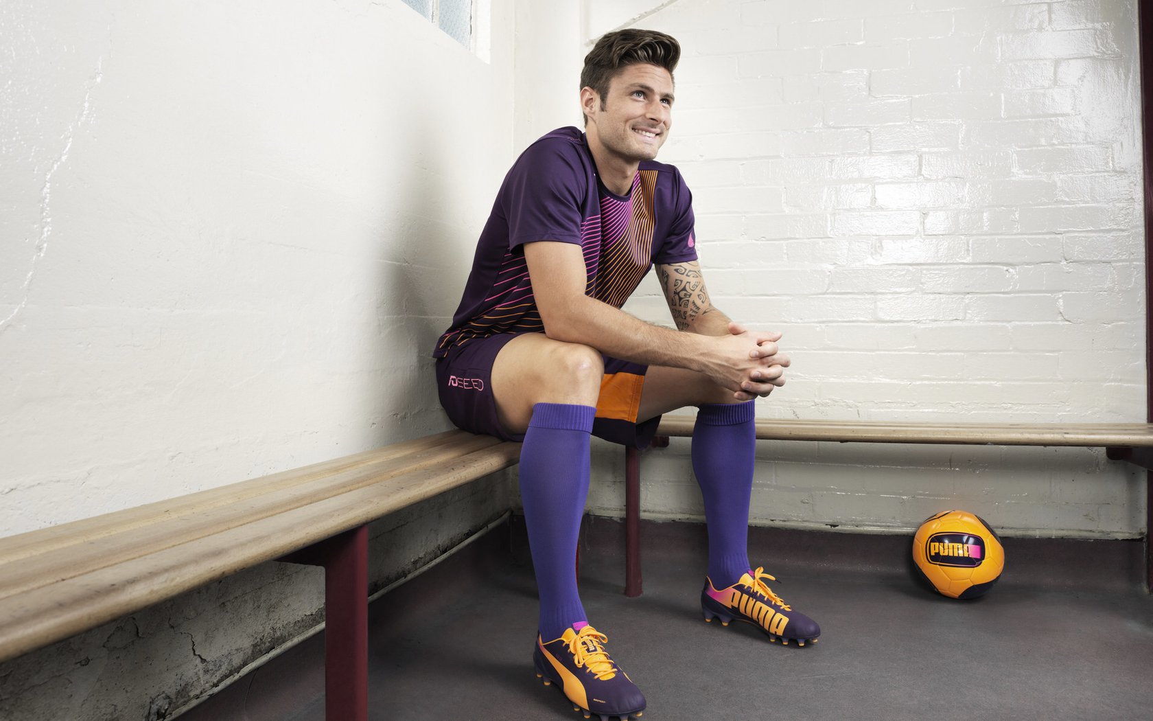 快船使用动捕技术优化球员跑动轨迹数据,快船训练视频